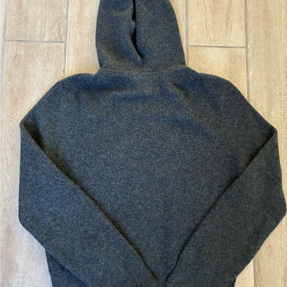 Vuori Émilie Full Zip Cashmere Rib Hoodie - Picture 5 of 5